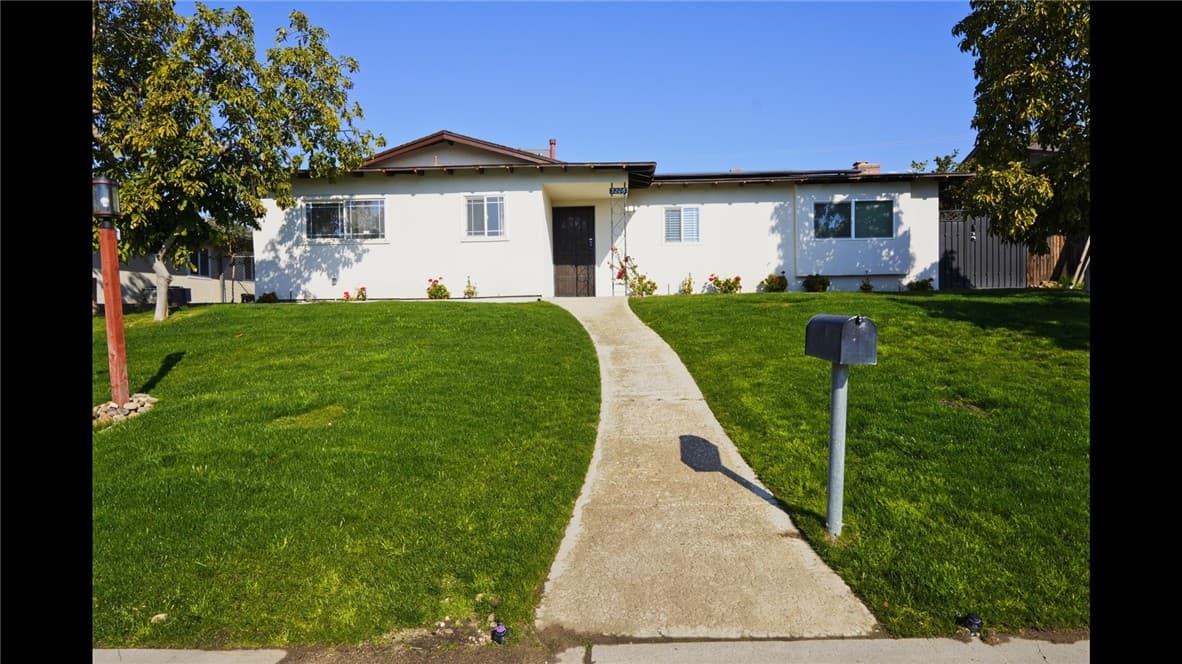 3206 Candlewood Drive
