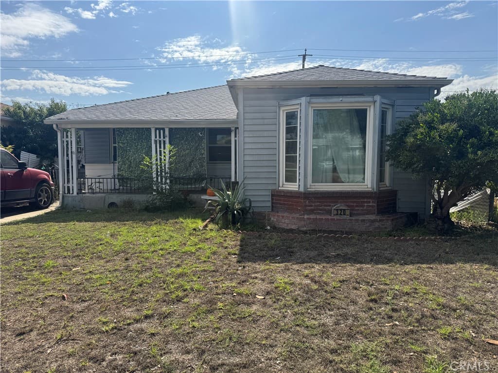 320 W Hillsdale Avenue