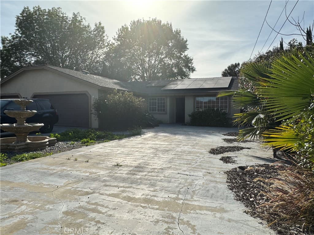 8119 Geyser Avenue