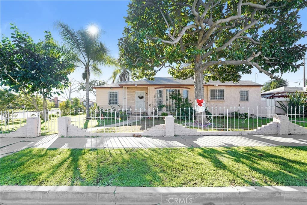 2200 W Hardy