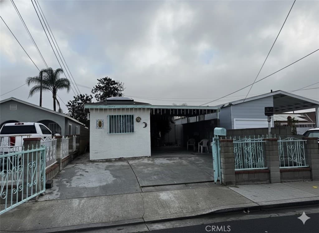 8217 Howe