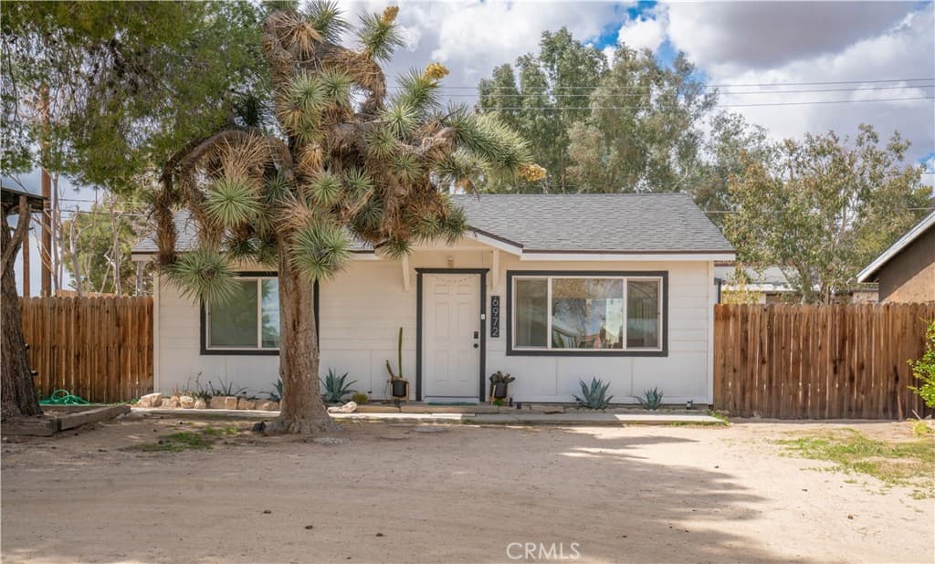 6972 Tamarisk Avenue