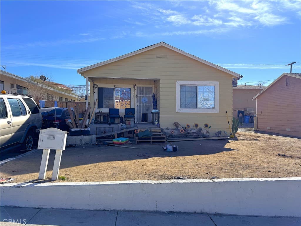 550 W Fredricks Street