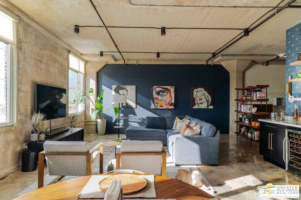 825 E 4th Street 508