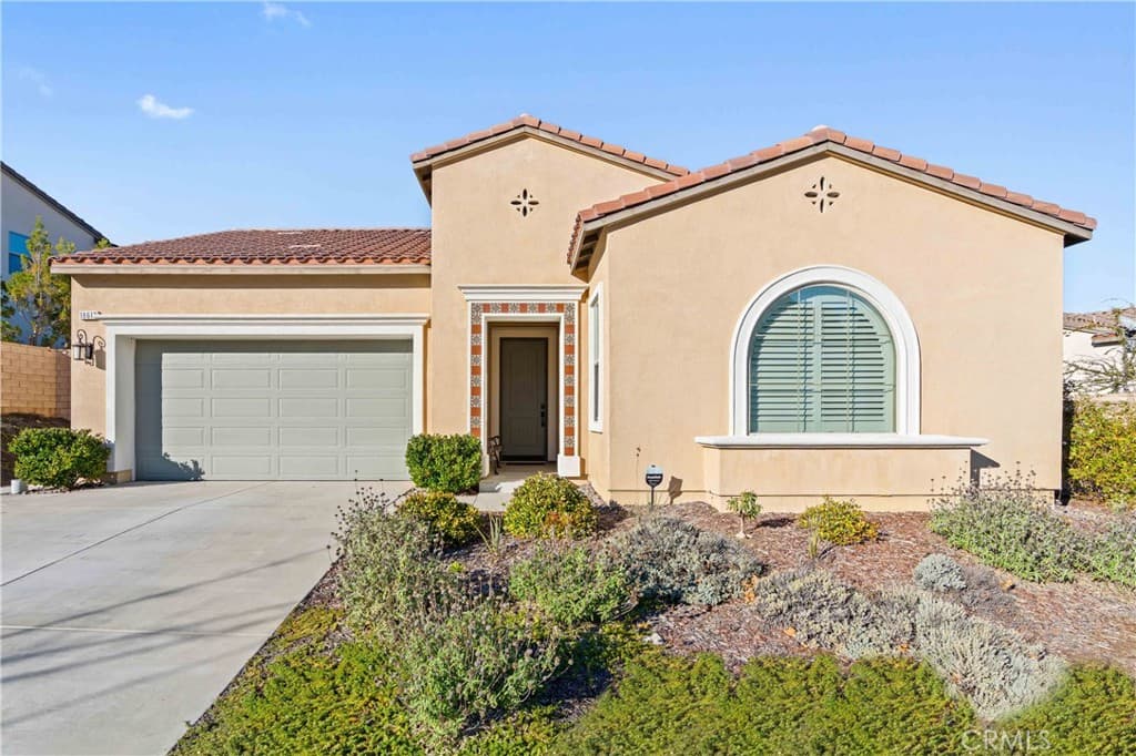 18619 Cedar Crest Drive