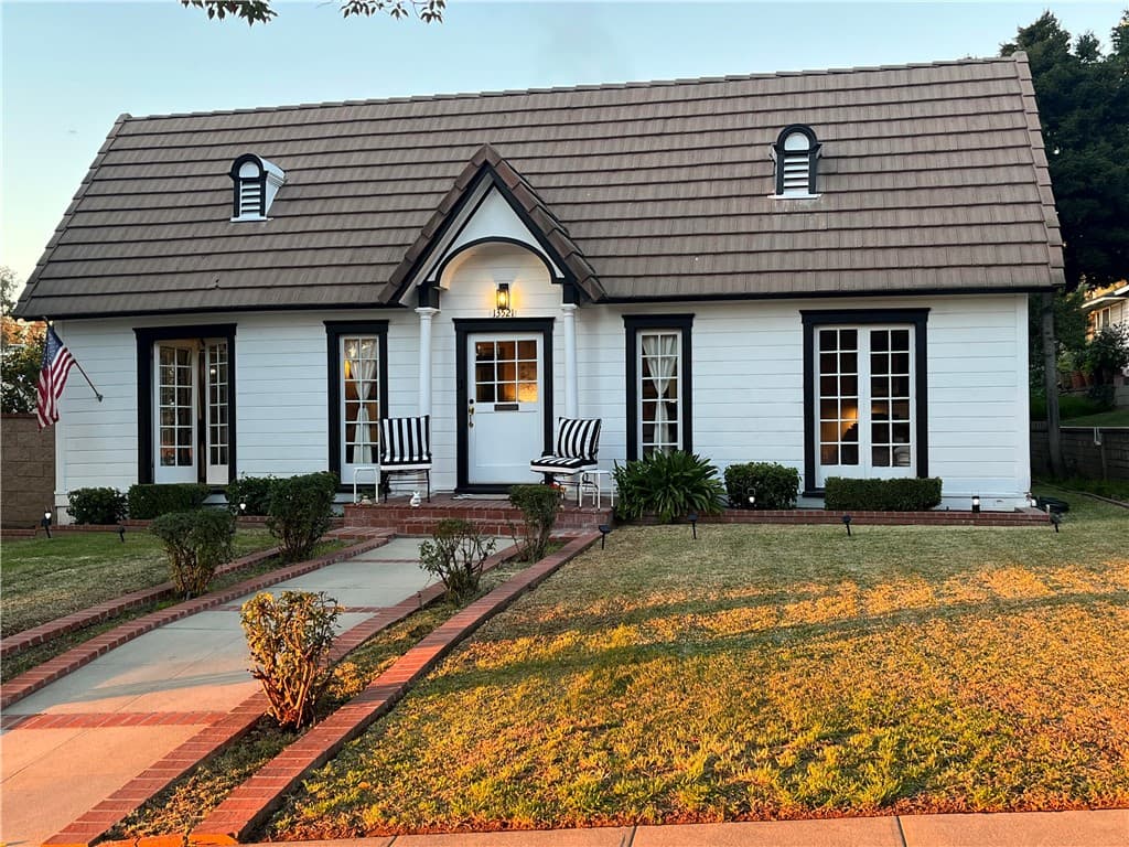 13521 Terrace