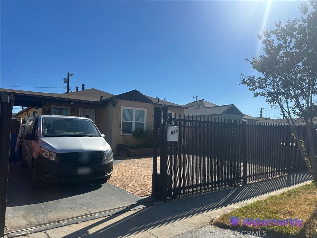 644 E 88th
