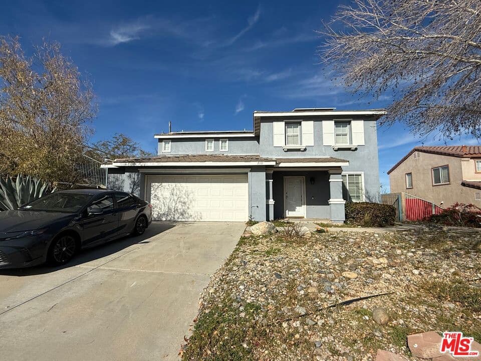 719 W Avenue Q10