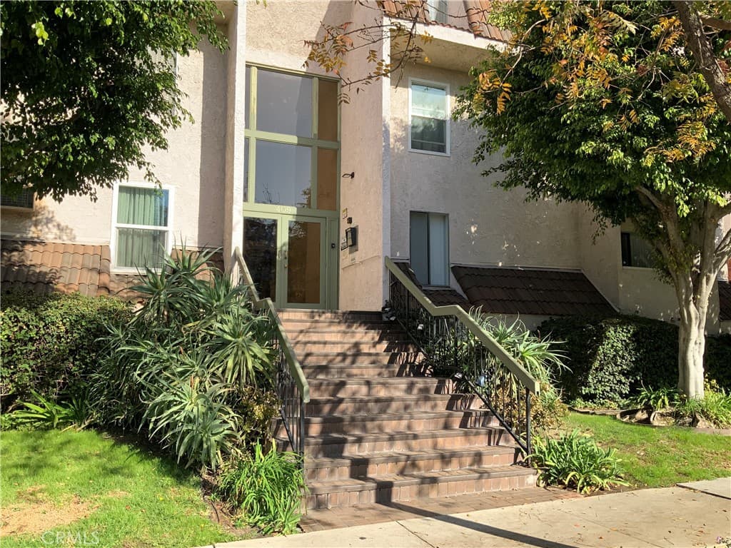 409 Burchett 220