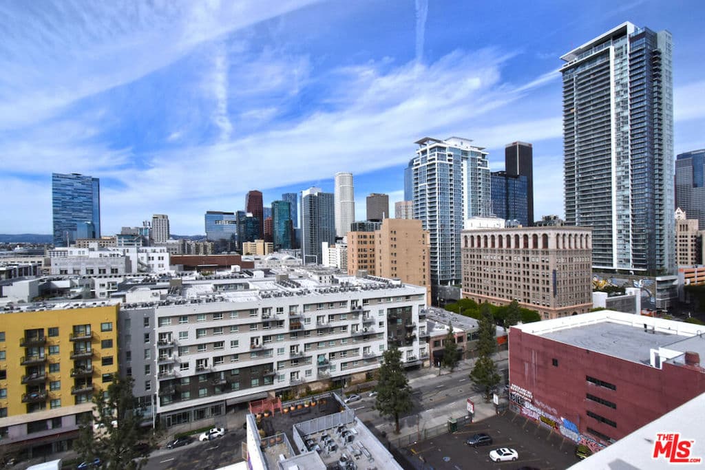 939 S Broadway 1006