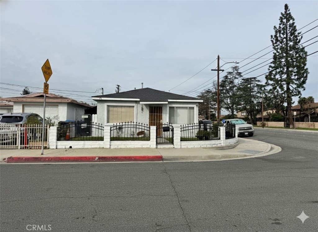 13947 Downey