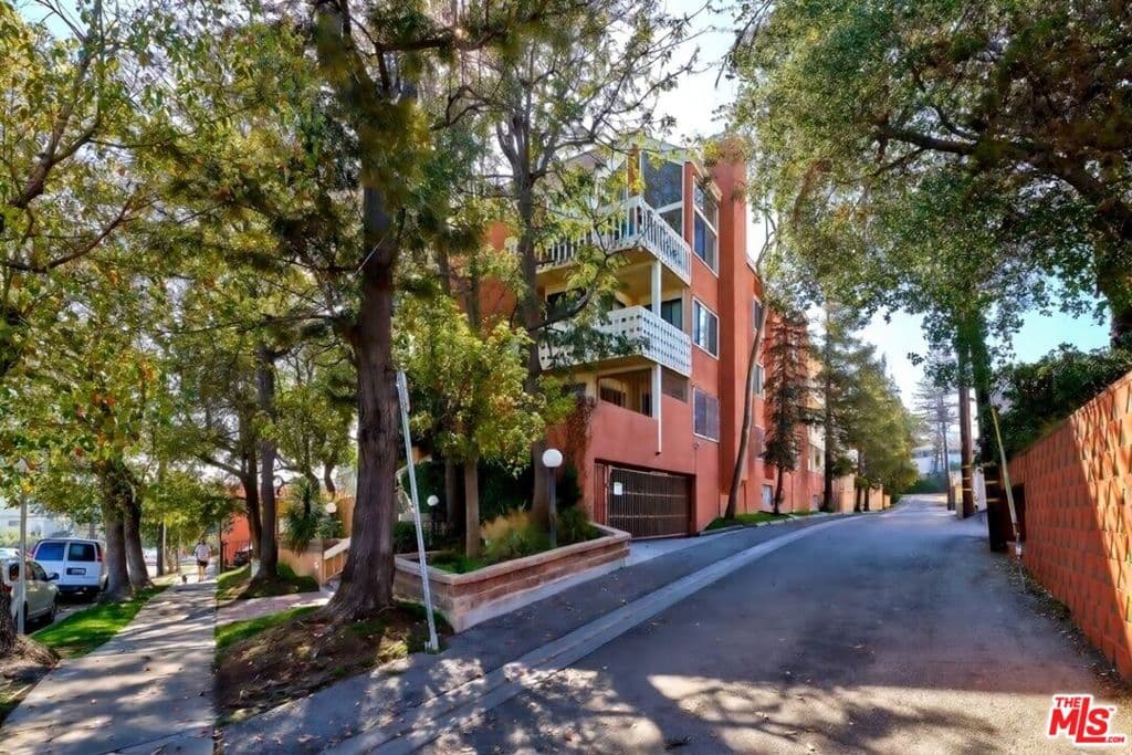 3315 Griffith Park Boulevard 101