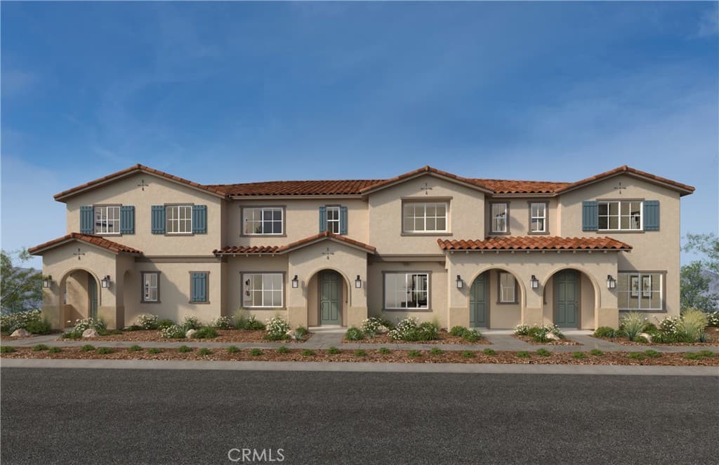 4647 S Moonstar Privado Street
