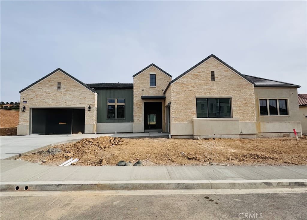 11900 Red Hawk Lane
