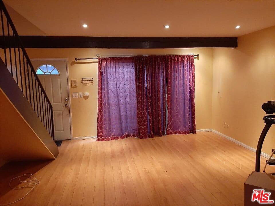 719 N Eucalyptus Avenue 6C