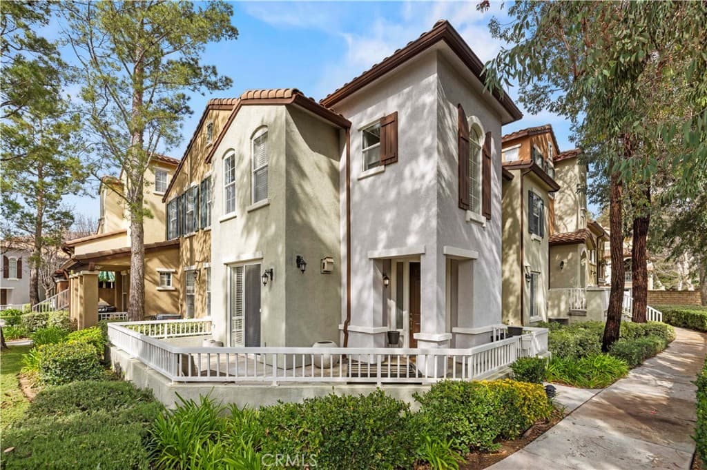23402 Abbey Glen Place
