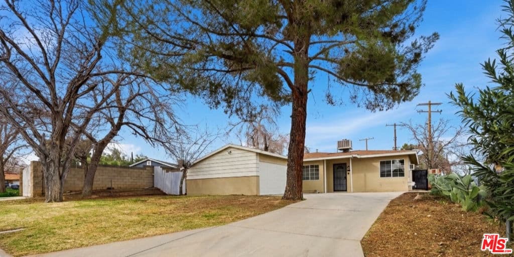 321 E Avenue R11