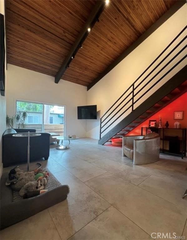 5460 White Oak A305