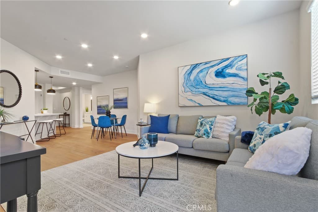 927 Deep Valley Drive 223
