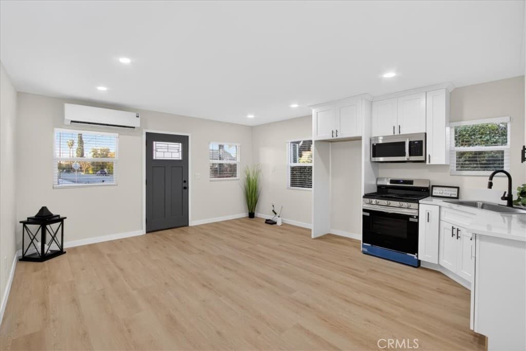 1190 W 7th