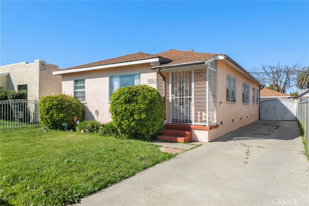553 W 109th
