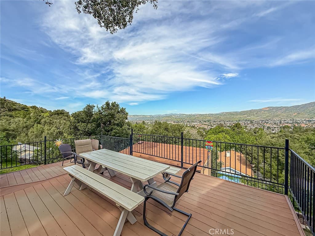 1059 Alta Vista