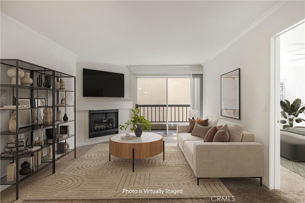 5535 Canoga Avenue 218
