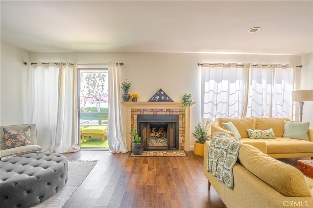 1903 Temple Avenue 228