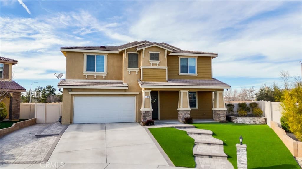 4727 W Vahan Court