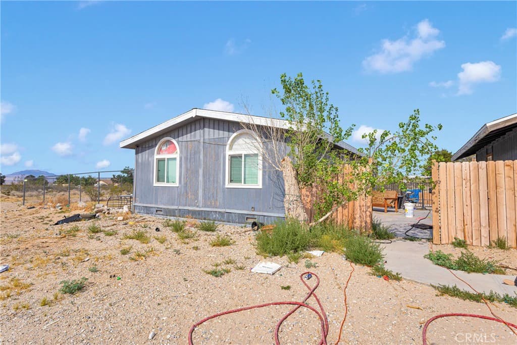 9125 Visalia Avenue