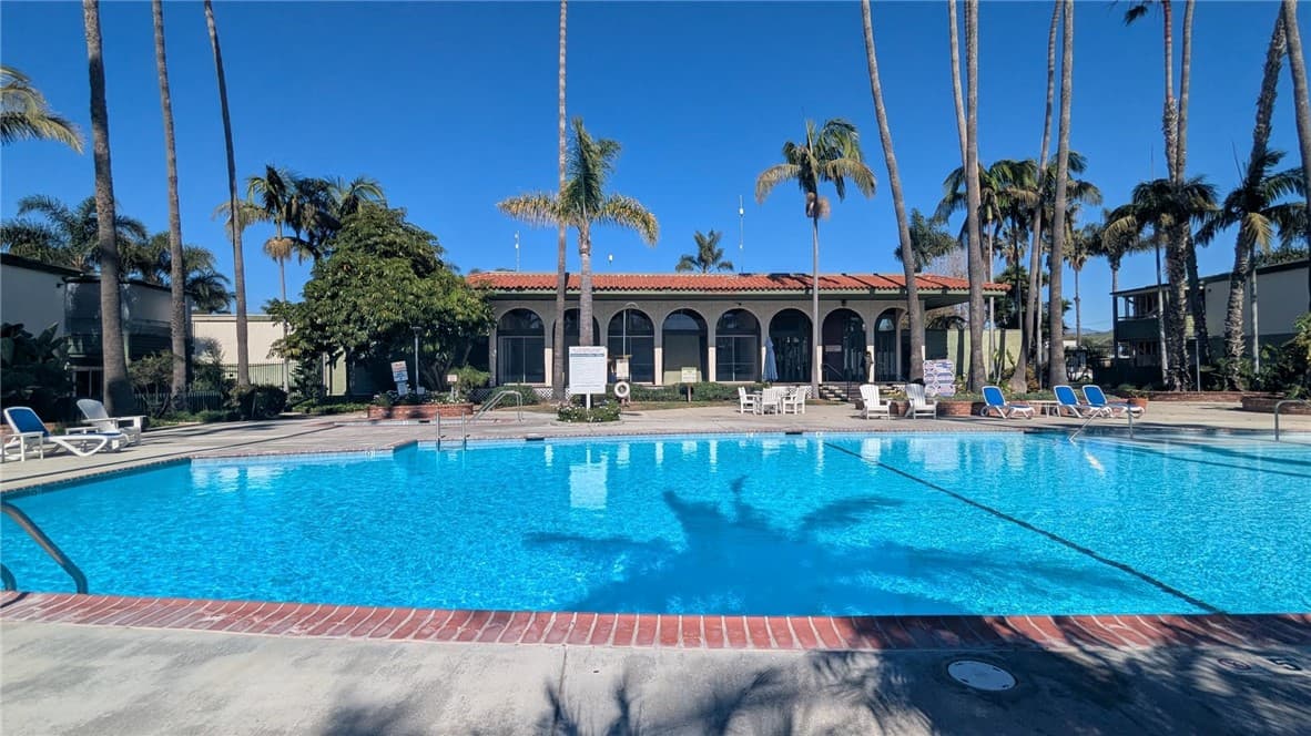 3700 Dean Drive 3203