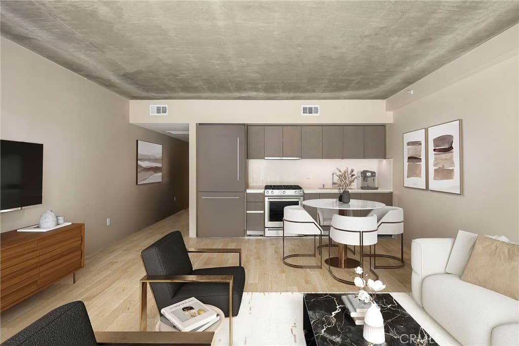 380 Cordova Street 402