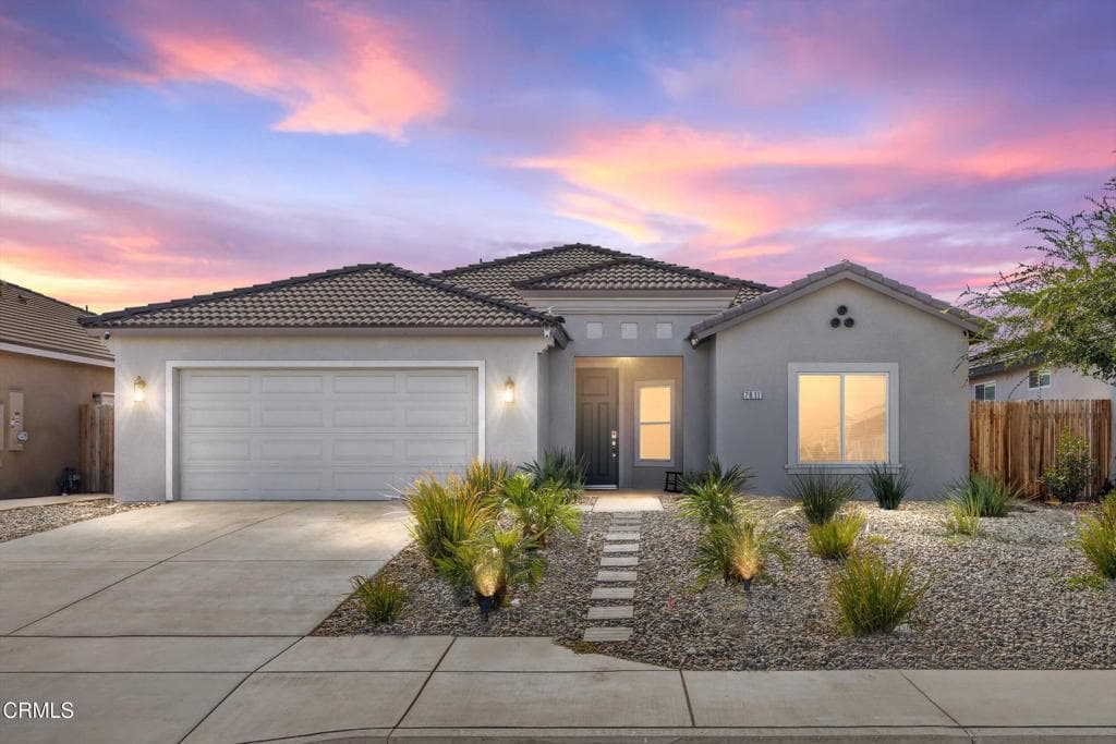 7811 Cuyama River Street