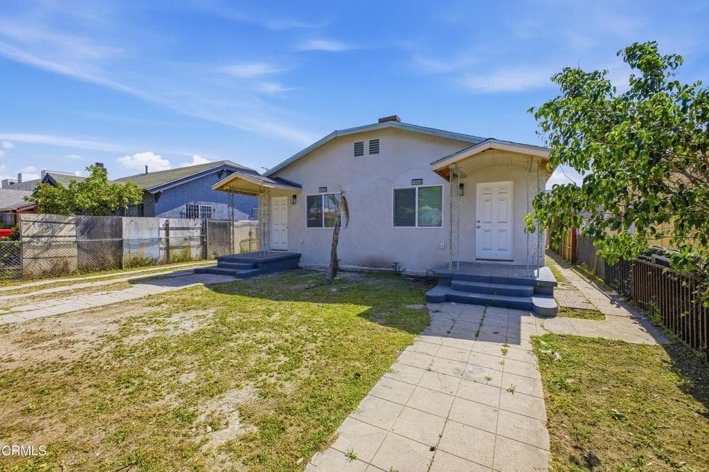 1042 W 62nd Street
