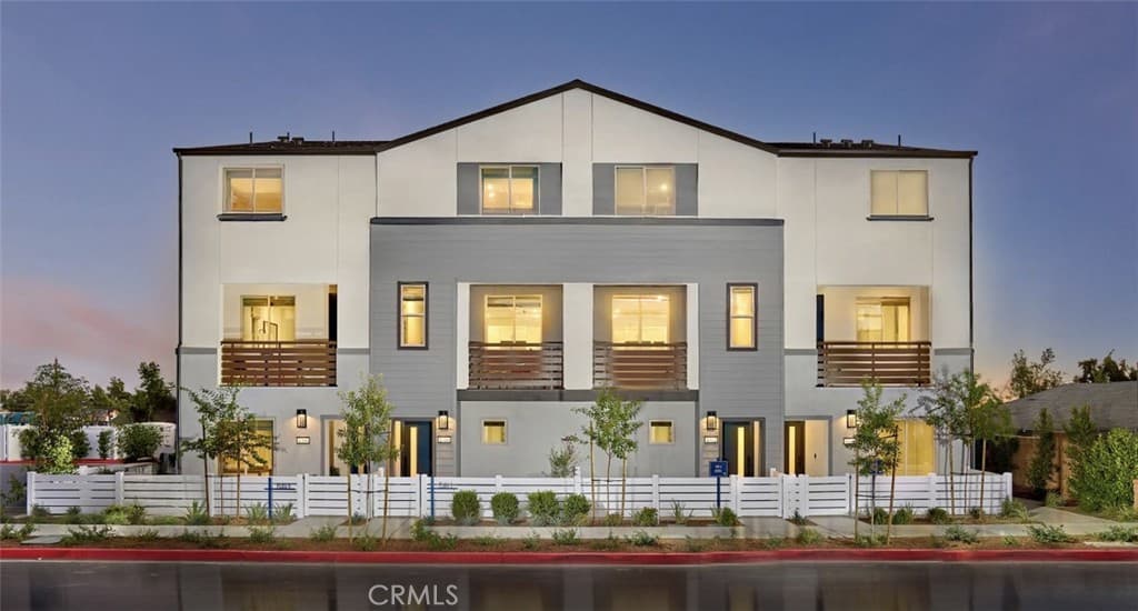 1309 W North Pinecrest Paseo