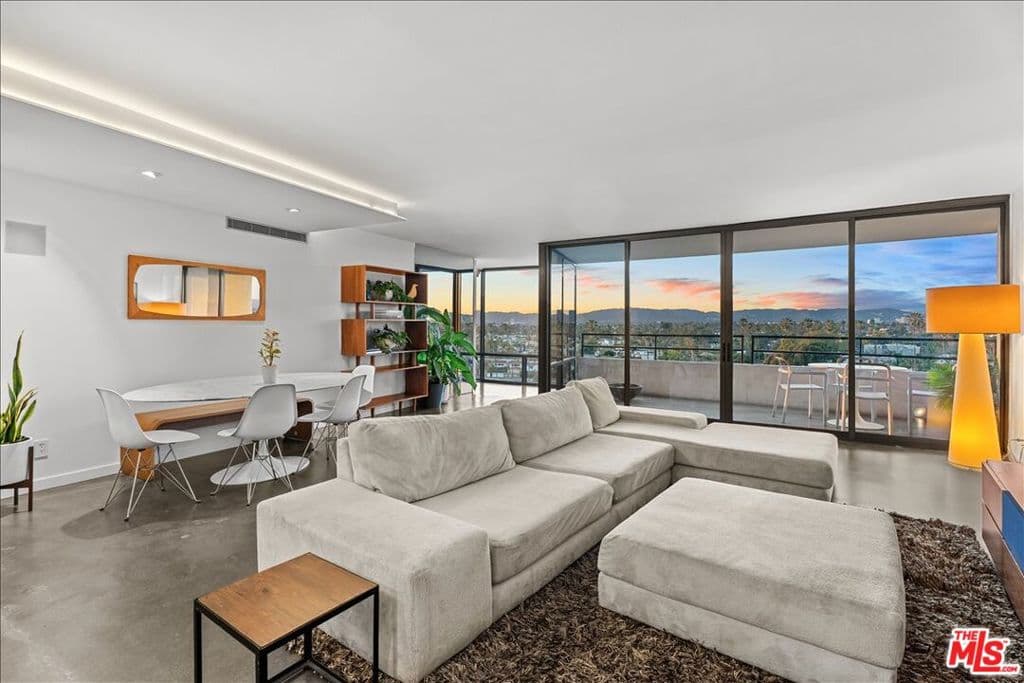 4316 Marina City Drive 327