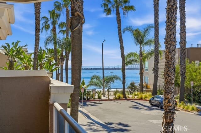1500 E Ocean Boulevard 416