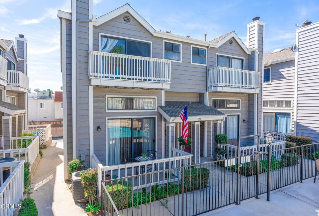 1218 S Mayflower B