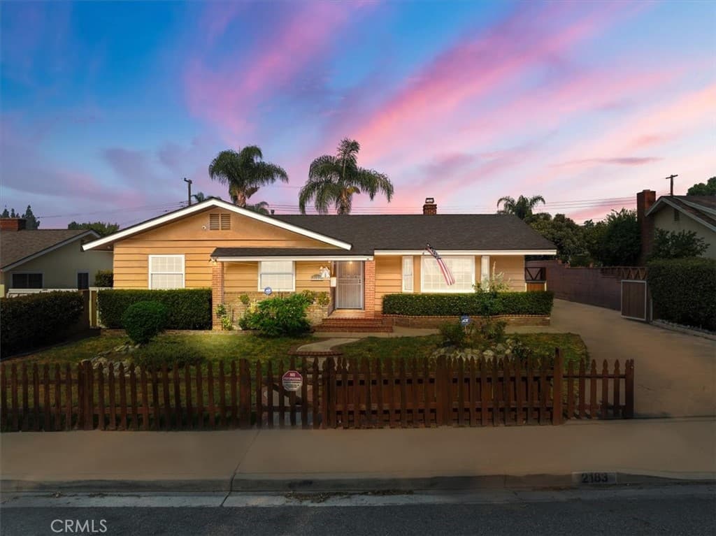2183 Sinclair