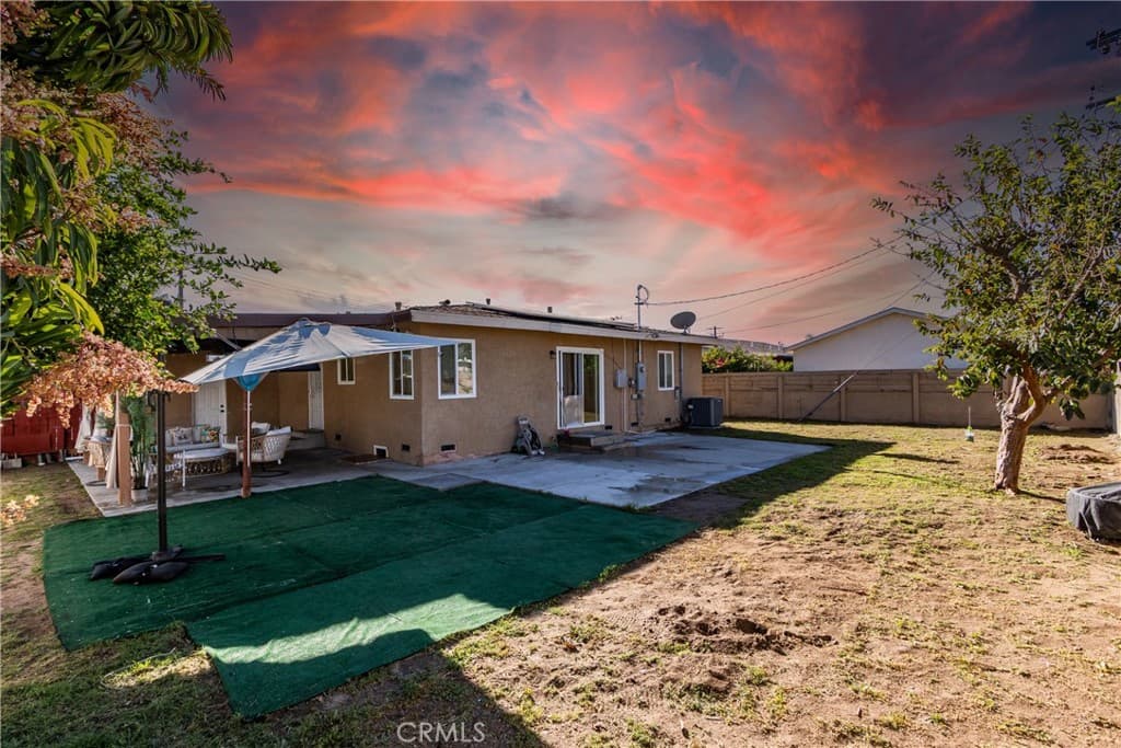 722 S Sycamore