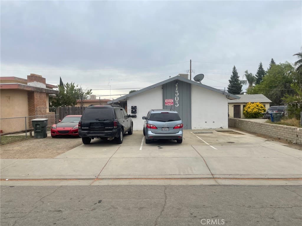 1303 Washington