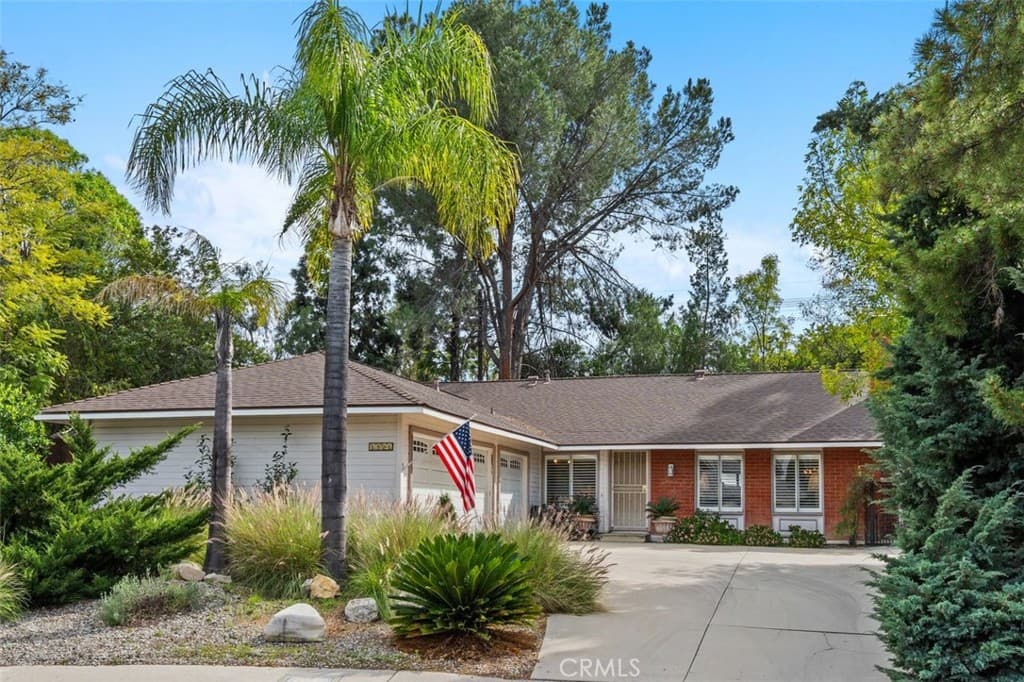 8401 Natalie Lane