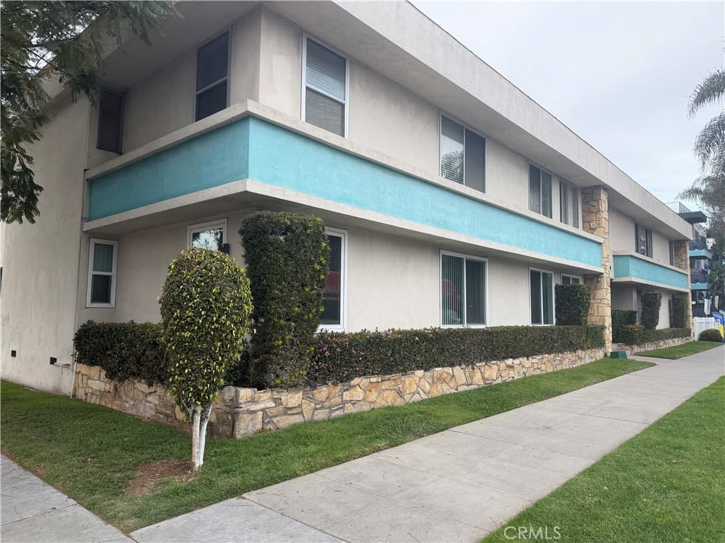 1101 E Ocean