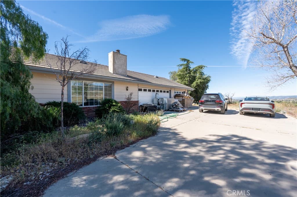 8138 Clayvale