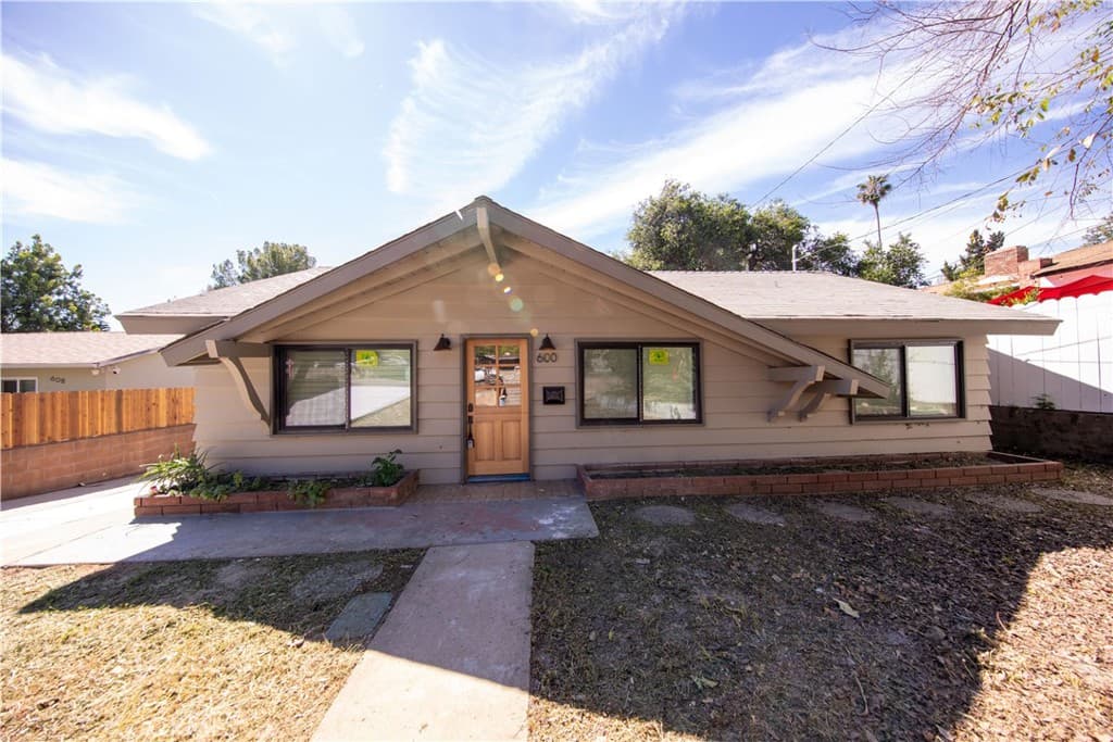 600 E Sierra Madre