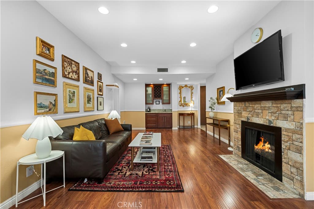 1509 Greenfield Avenue 106