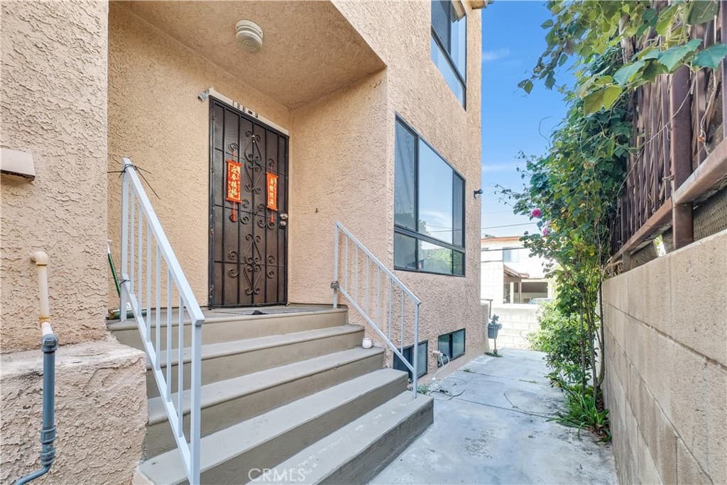 105 S Marguerita Avenue F