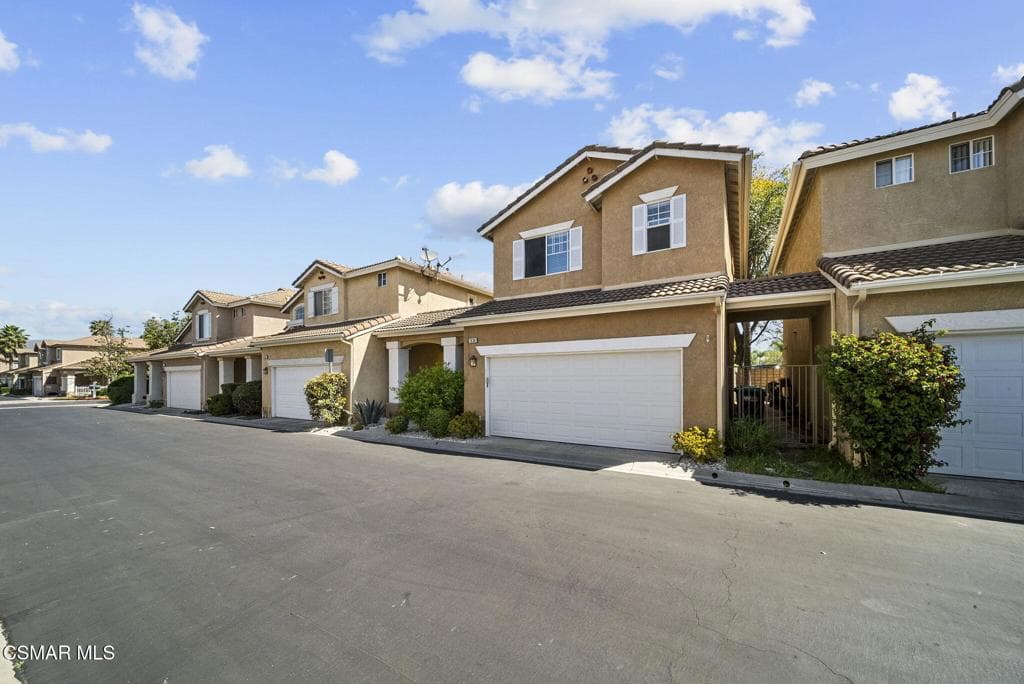 1838 Amberleaf Lane