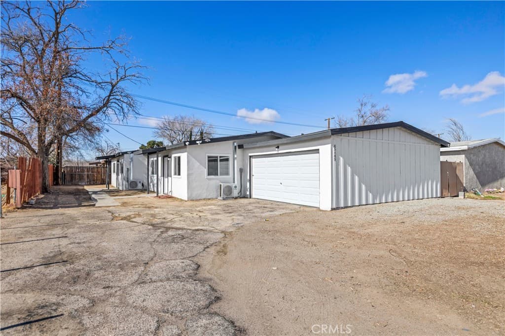 45445 Cedar Ave.