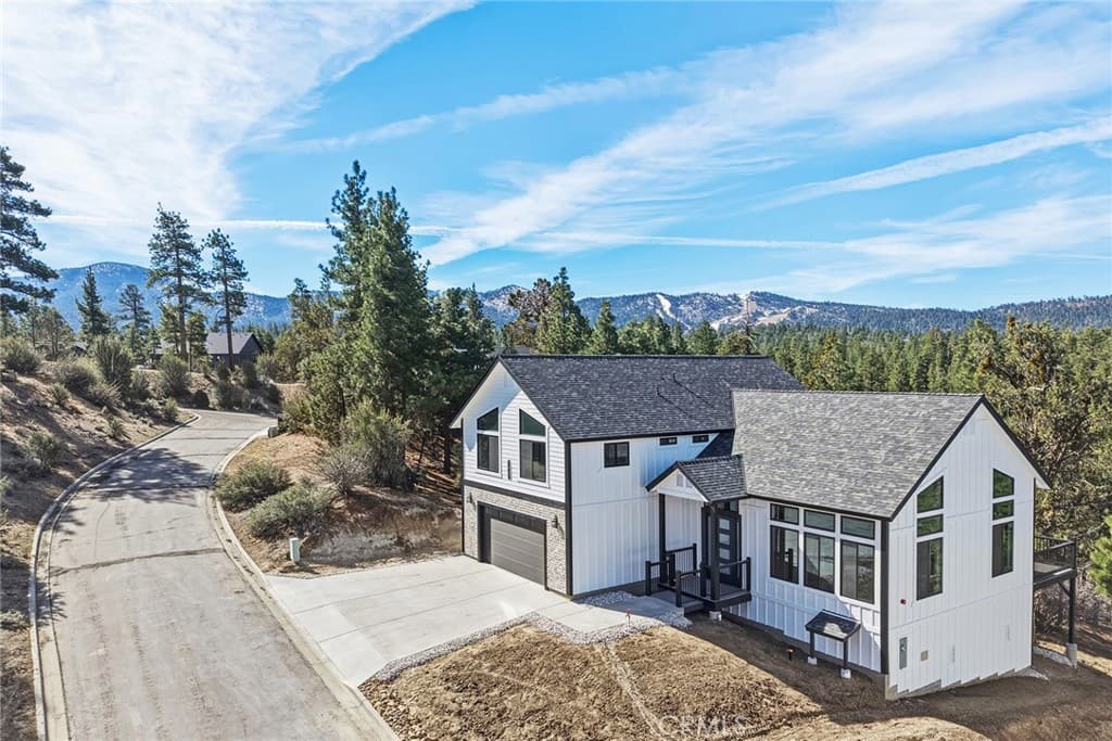445 Woodcreek